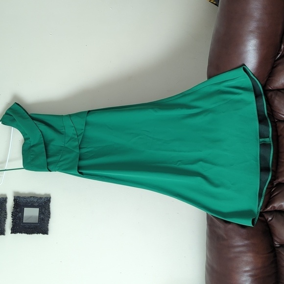 HP. BCBGMAXAZRIA Gown Annely One Shoulder Peplum Gown - Picture 3 of 14